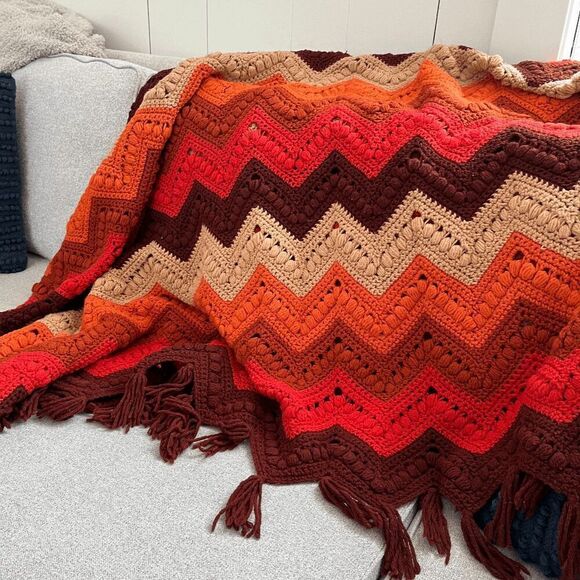 Vintage 70s Handmade Afghan Blanket Zigzag Chevron Striped Fringe 5'8" x 6' - Picture 7 of 8